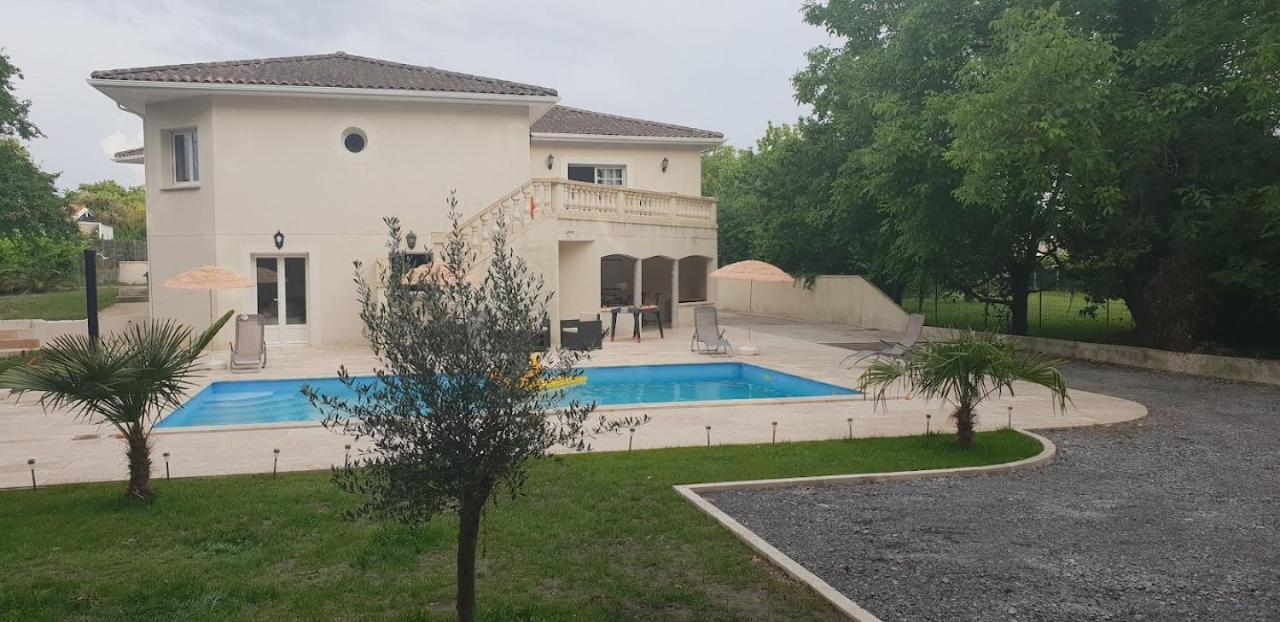 Maison Calme Et Spacieuse Bassens  Exteriér fotografie