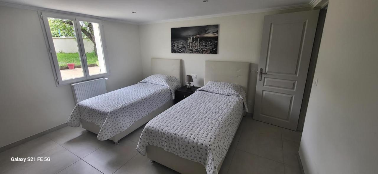 Maison Calme Et Spacieuse Bassens  Exteriér fotografie